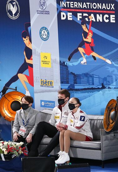 France Figure Skating Grand Prix Series Pairs