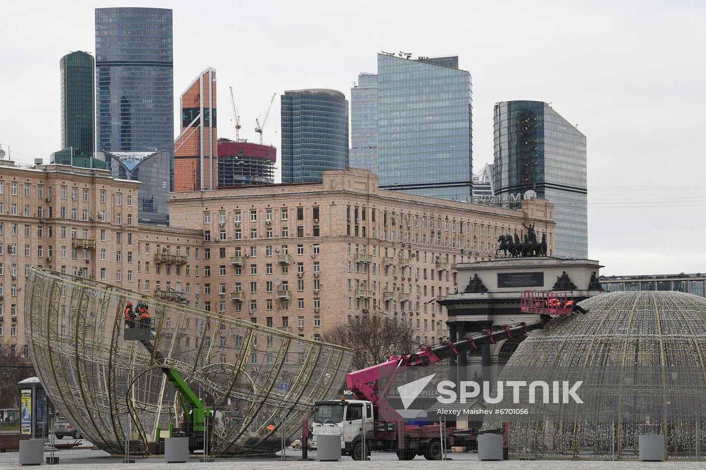 Russia New Year Festive Season Preparations