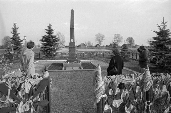 Monument to Zoya Kosmodemyanskaya in Petrishchevo Village