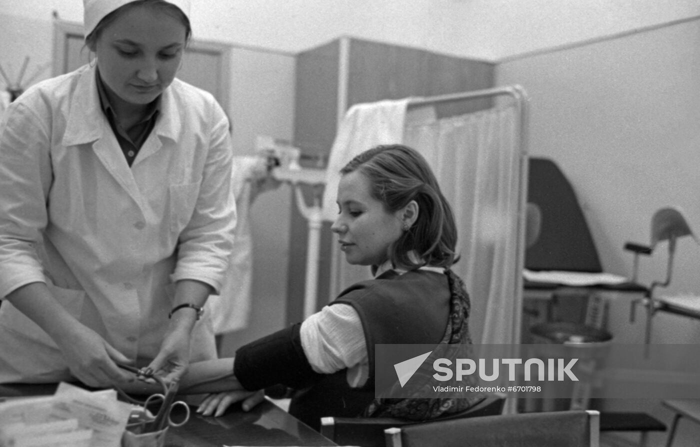 Novosti Press Agency staff member Vera Shchukina