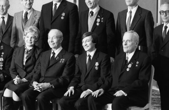 Awarding 1981 USSR high state prizes