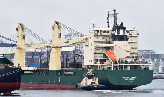 Ukraine US Navy Ships