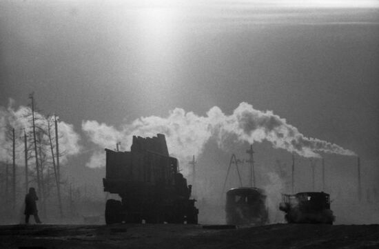 Urengoi-Western Europe transcontinental gas pipeline construction