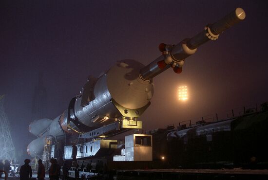Soyuz TM-9 spacecraft