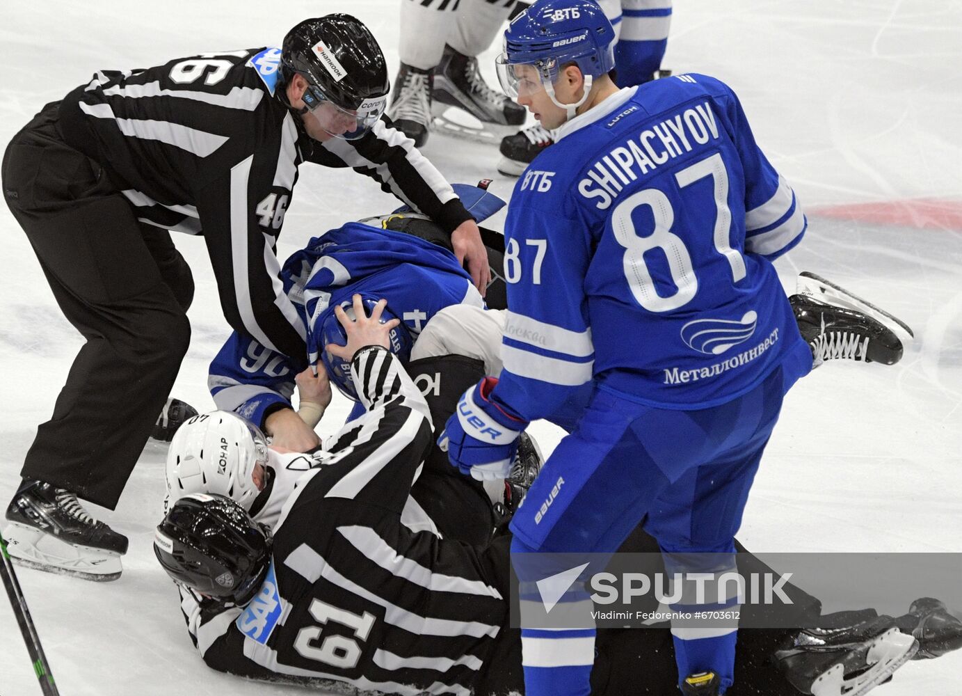 Russia Ice Hockey Kontinental League Dynamo - Traktor