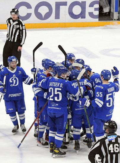 Russia Ice Hockey Kontinental League Dynamo - Traktor