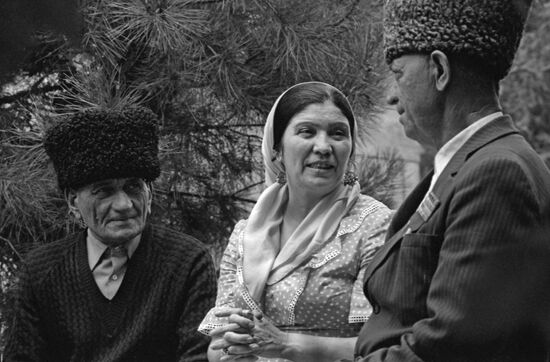Dagestani poetess Fazu Aliyeva