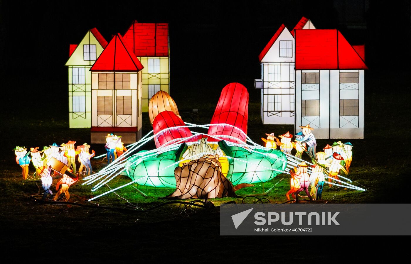 Lantern Park opens in Kaliningrad