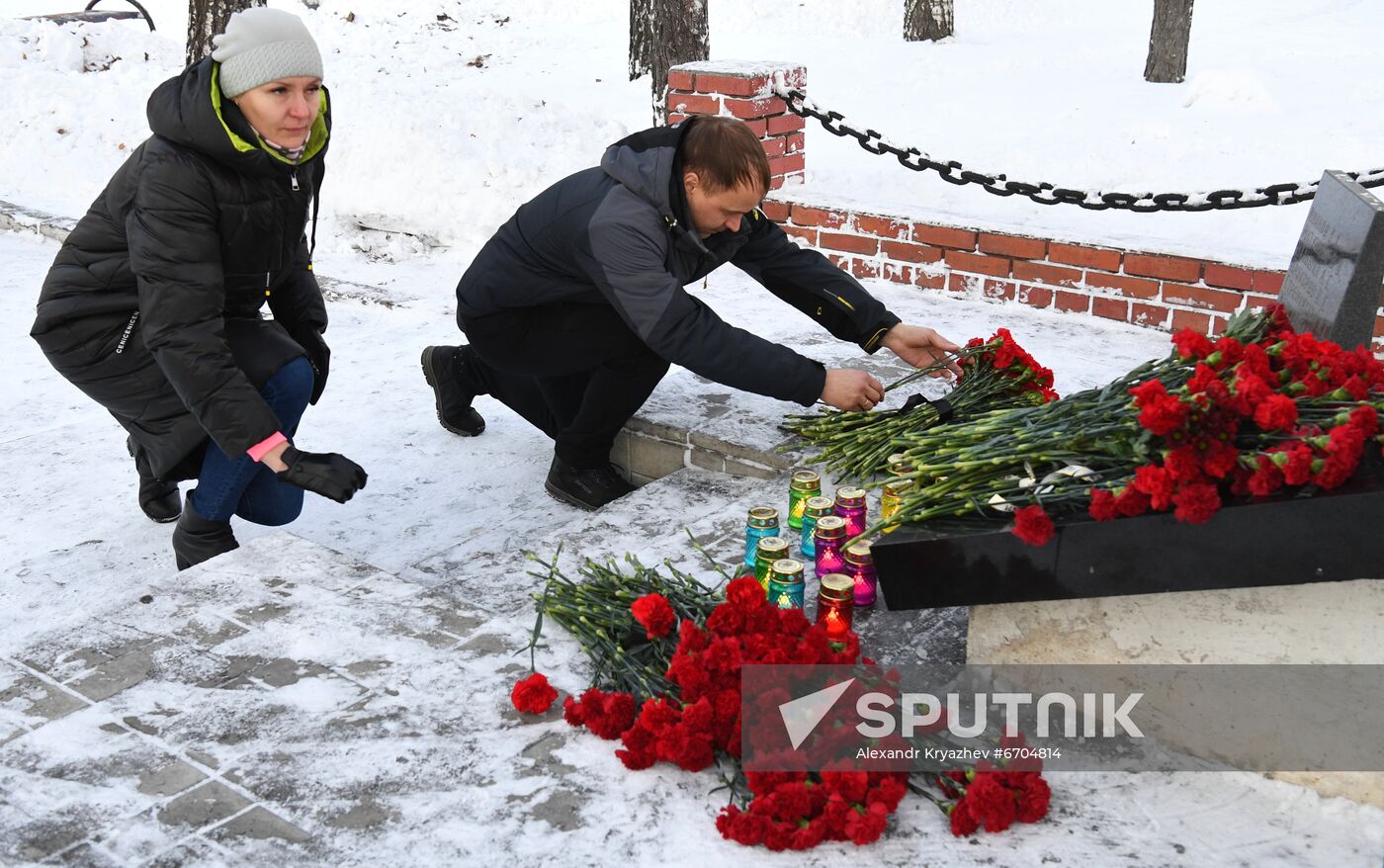 Russia Coal Mine Accident Victims Mourning