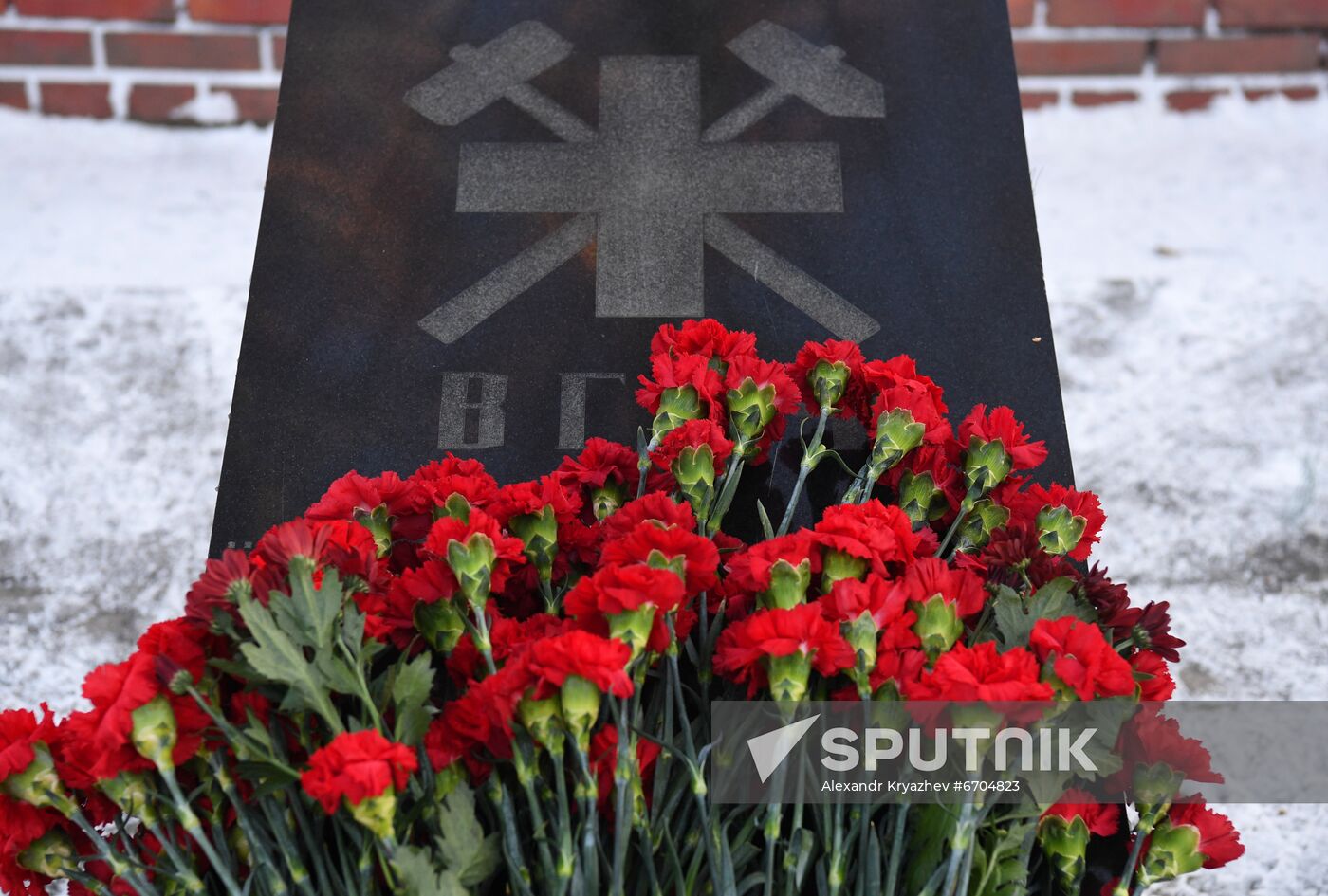 Russia Coal Mine Accident Victims Mourning
