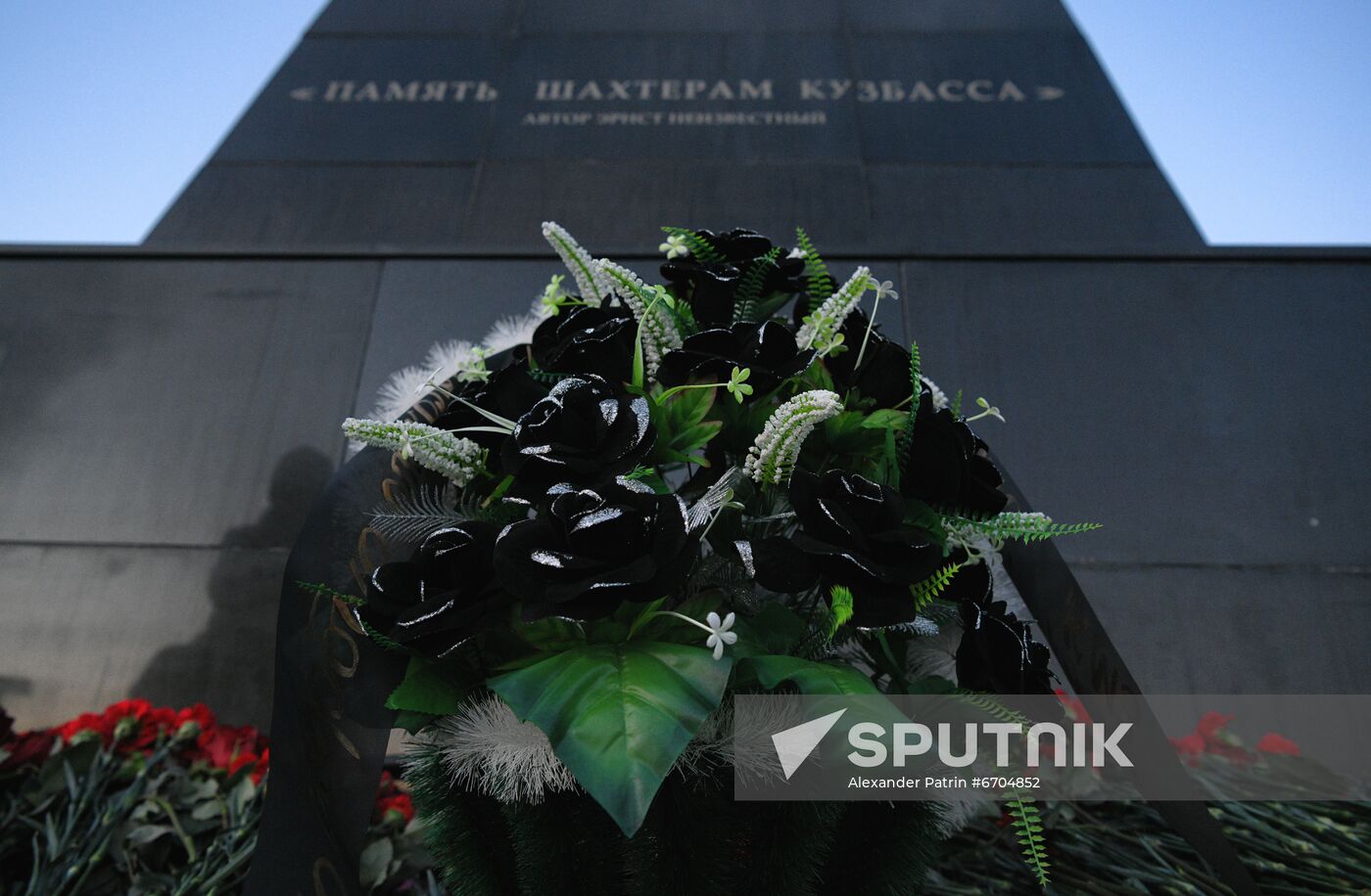 Russia Coal Mine Accident Victims Mourning