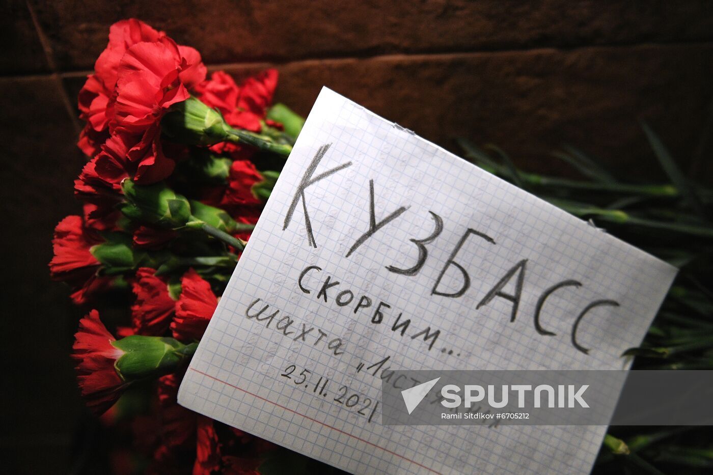 Russia Coal Mine Accident Victims Mourning