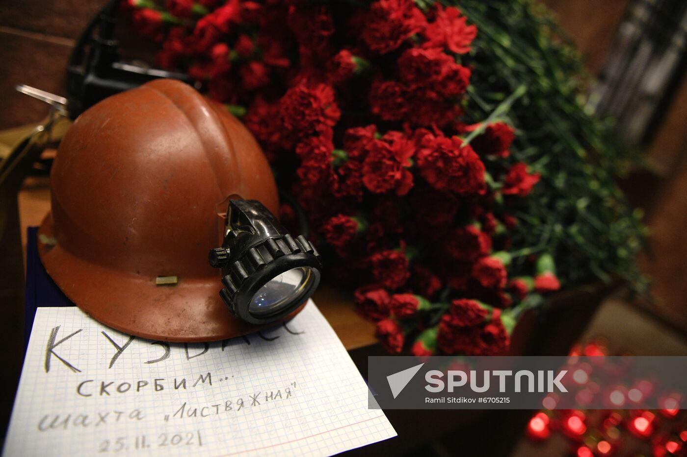 Russia Coal Mine Accident Victims Mourning