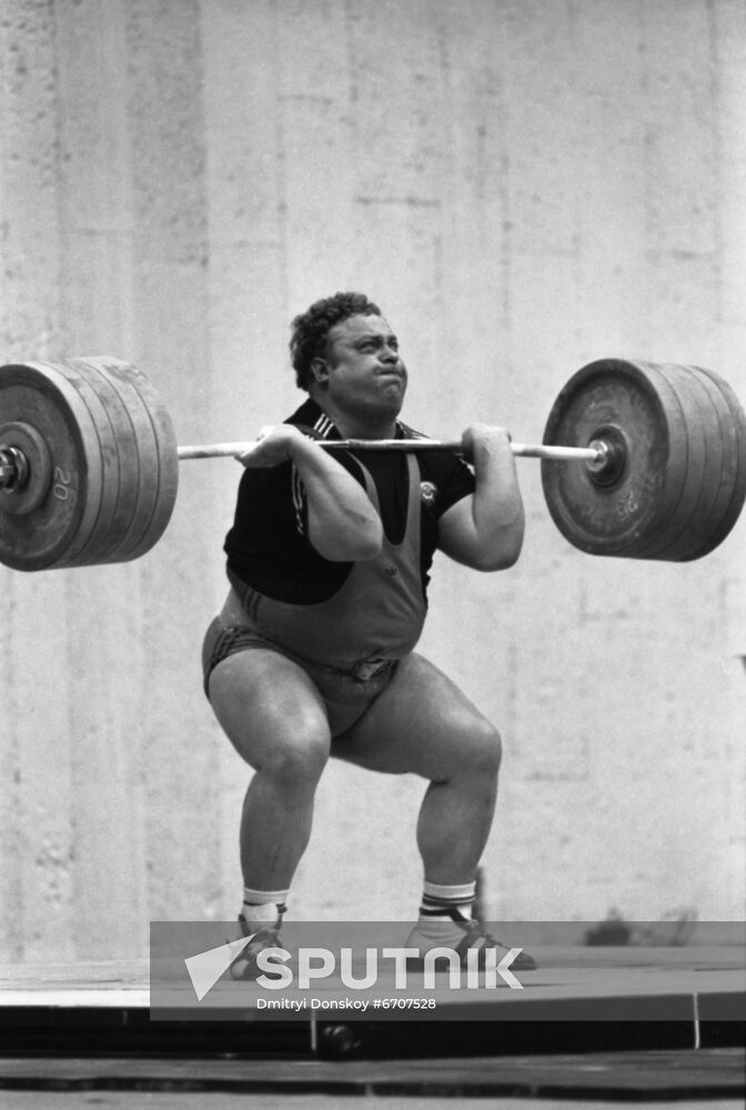 1982 USSR Weightlifting Championships