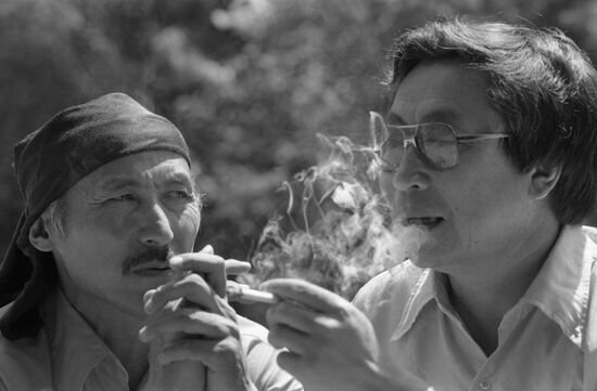 Kyrgyz actor Suimenkul Chokmorov and Kyrgyz director Tolomush Okeyev