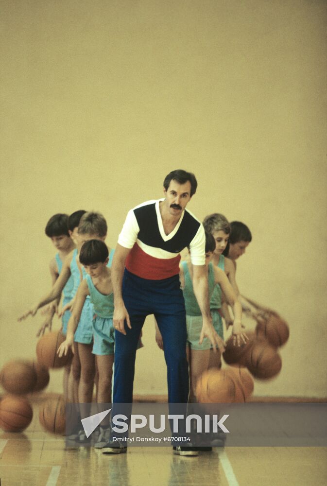 CSKA basketball team's senior coach Sergei Belov