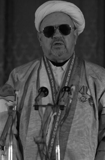Muslim Spiritual Authority in Central Asia and Kazakhstan