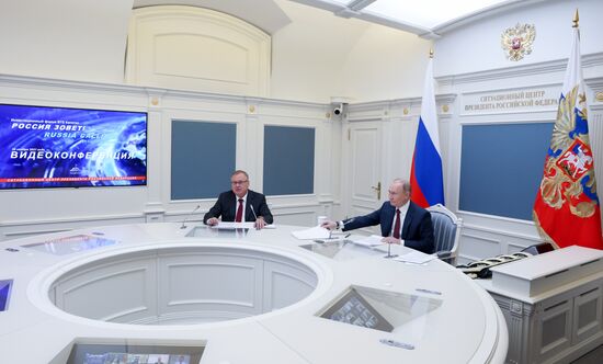 Russia Putin VTB Investment Forum