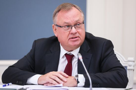 Russia Putin VTB Investment Forum