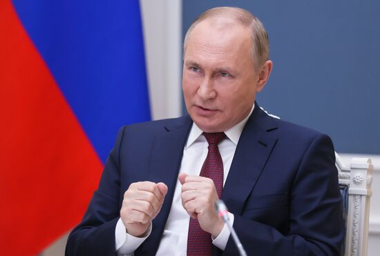 Russia Putin VTB Investment Forum
