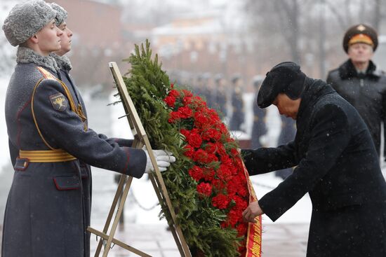 Russia Vietnam Wreath Laying