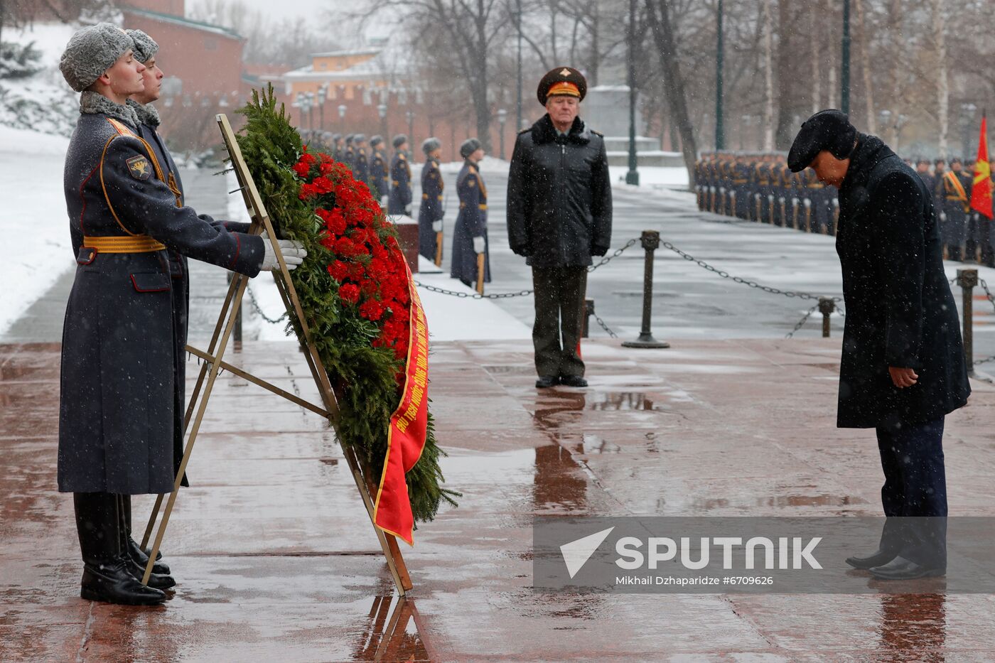 Russia Vietnam Wreath Laying