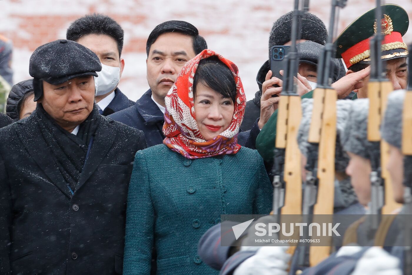 Russia Vietnam Wreath Laying