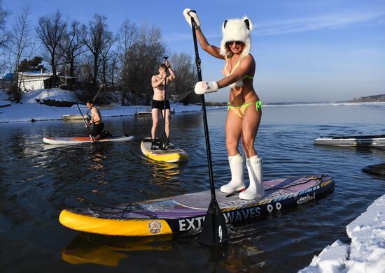 Russia Siberia Winter Entertainment Activity 
