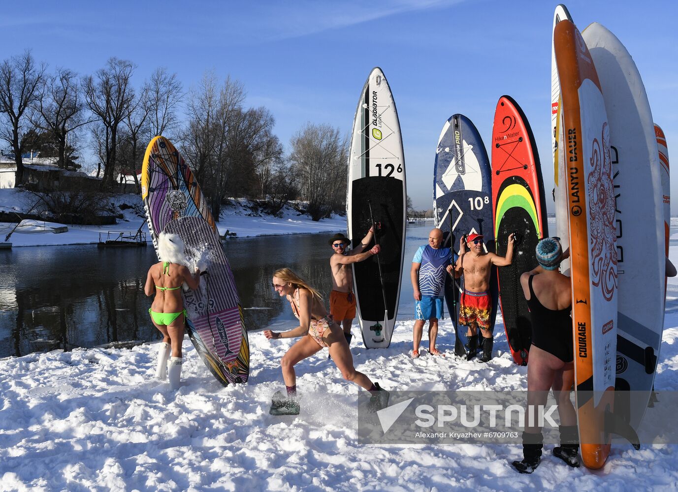 Russia Siberia Winter Entertainment Activity 