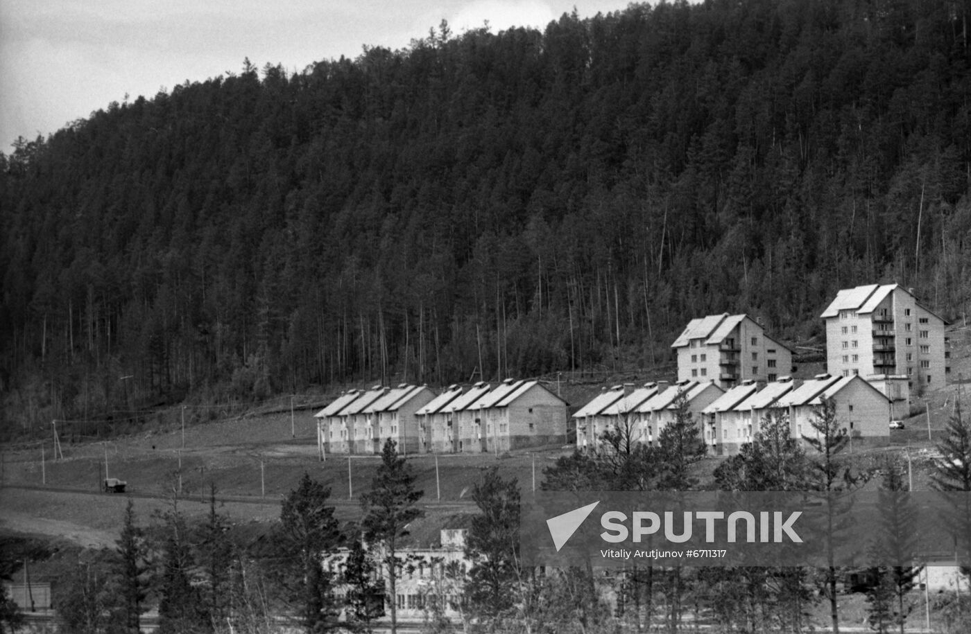 Zvyozdny town on Baikal-Amur Mainline