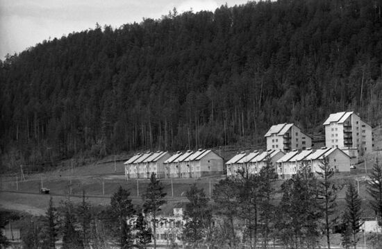 Zvyozdny town on Baikal-Amur Mainline