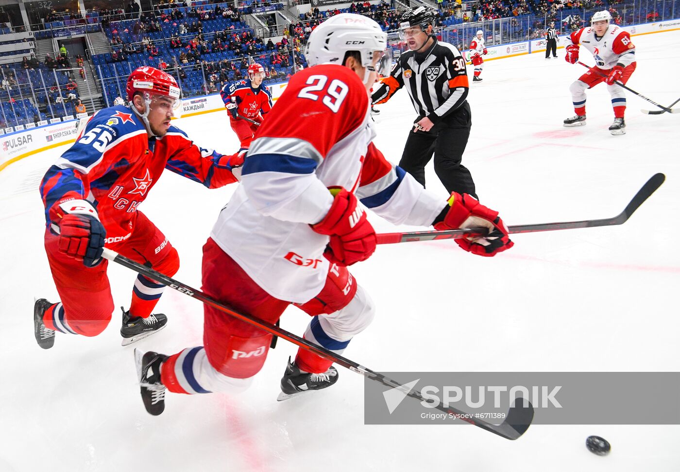 Russia Ice Hockey Kontinental League CSKA - Lokomotiv