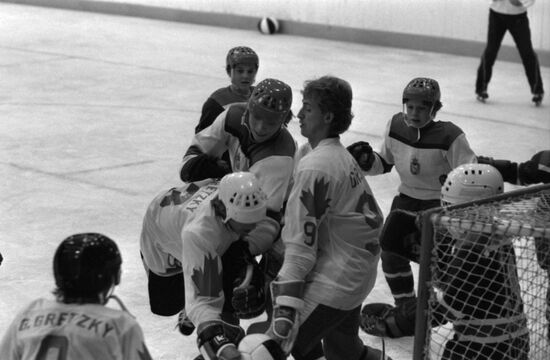 Canadian ice hockey player Wayne Gretzky in Moscow