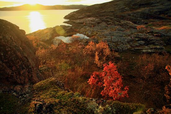 Sunrise in the hills near Teriberka town