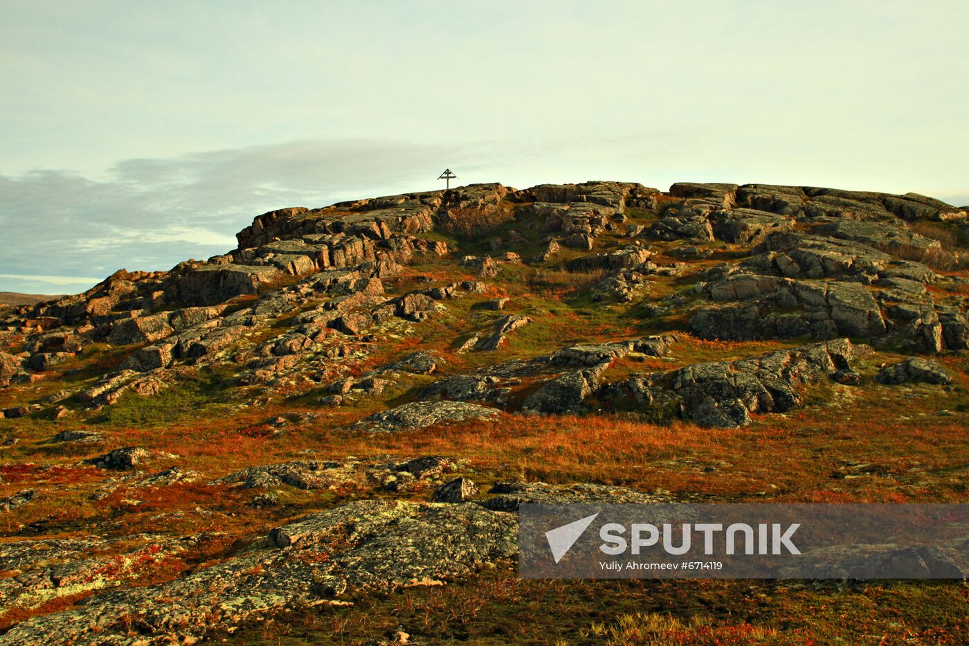 Cross on hill in Teriberka