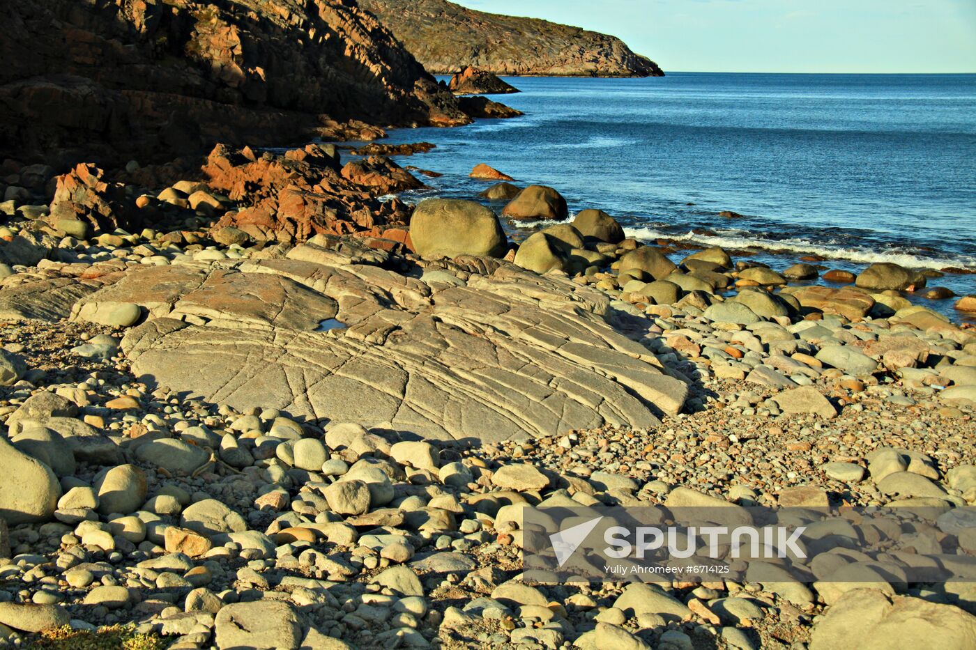 Barents Sea shore near Teriberka
