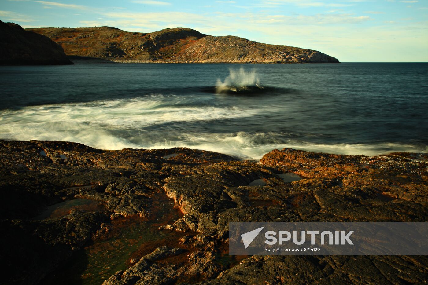 Shore of Barents Sea near Teriberka