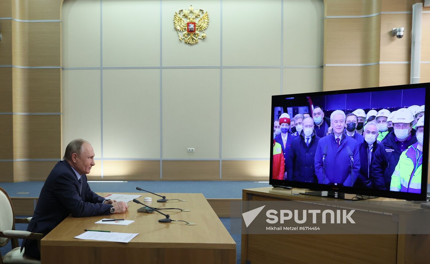 Russia Putin Moscow Metro