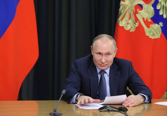 Russia Putin Economy