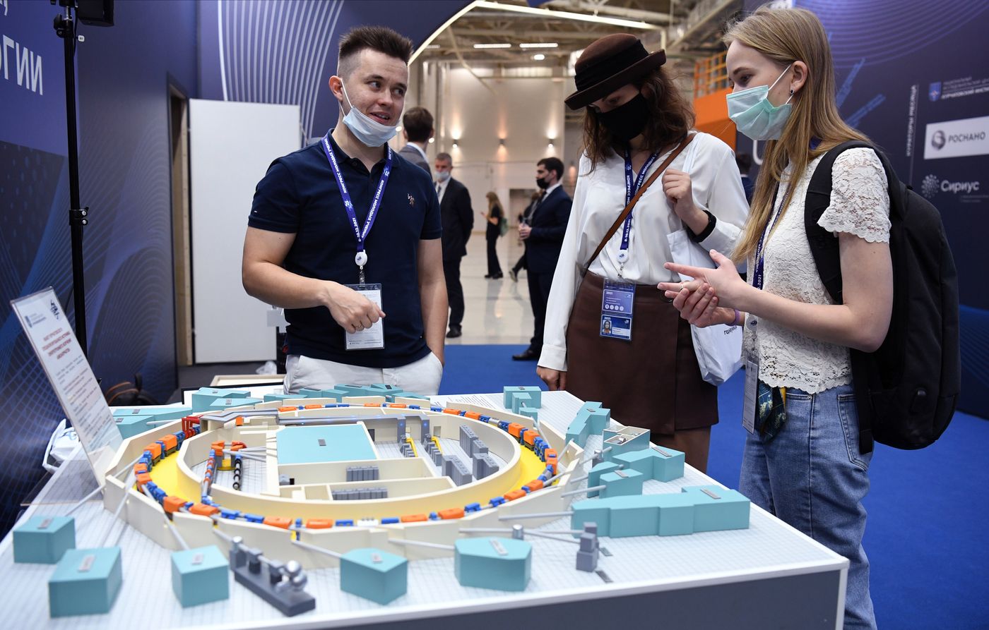 Young Scientists Congress and closing of the Year of Science and Technology