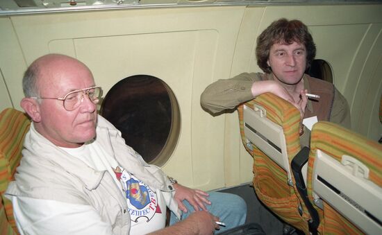 Yury Senkevich, presenter of Travelers Club television show, and actor Leonid Yarmolnik