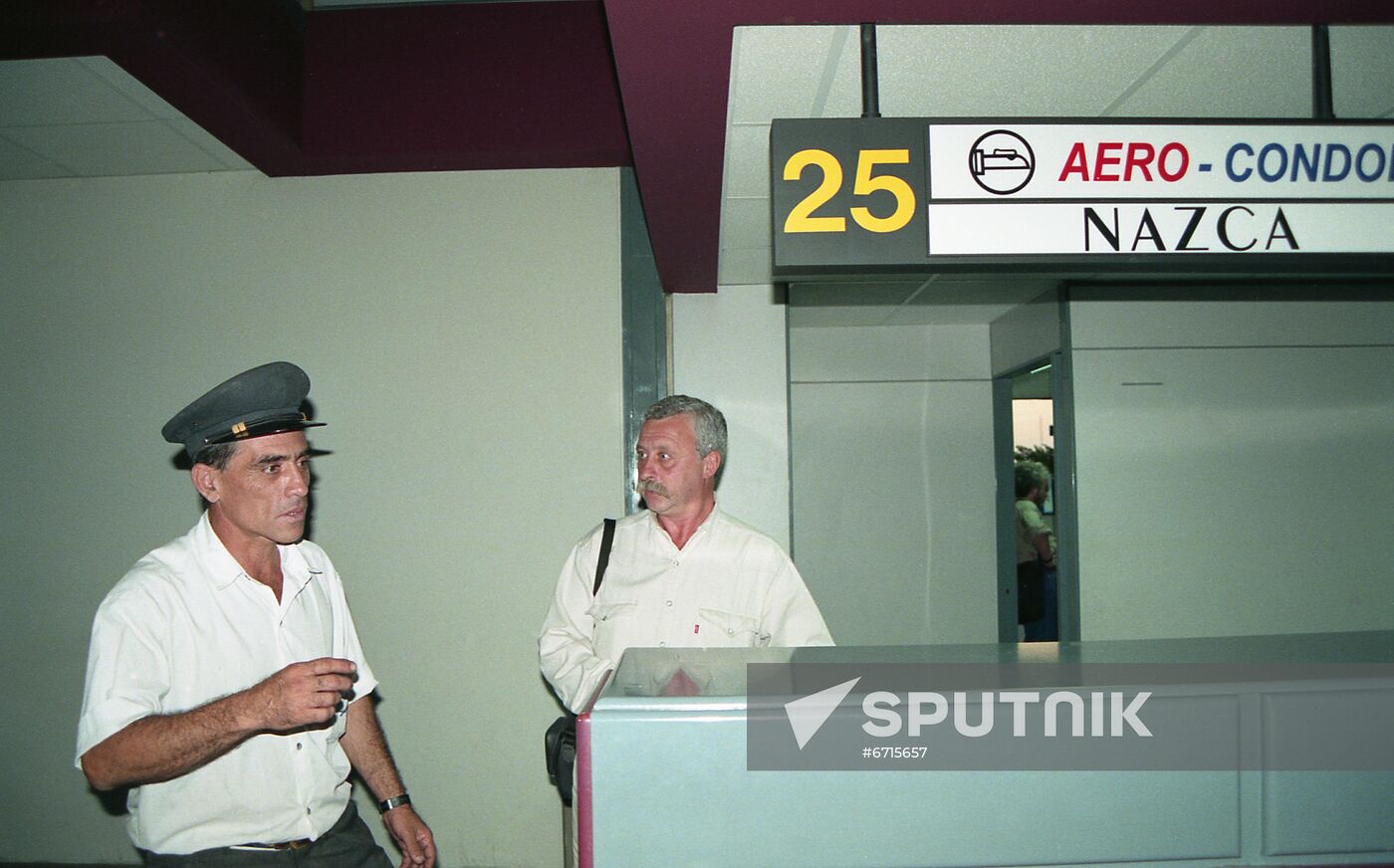 Pole Chudes TV show host Leonid Yakubovich at Lima airport