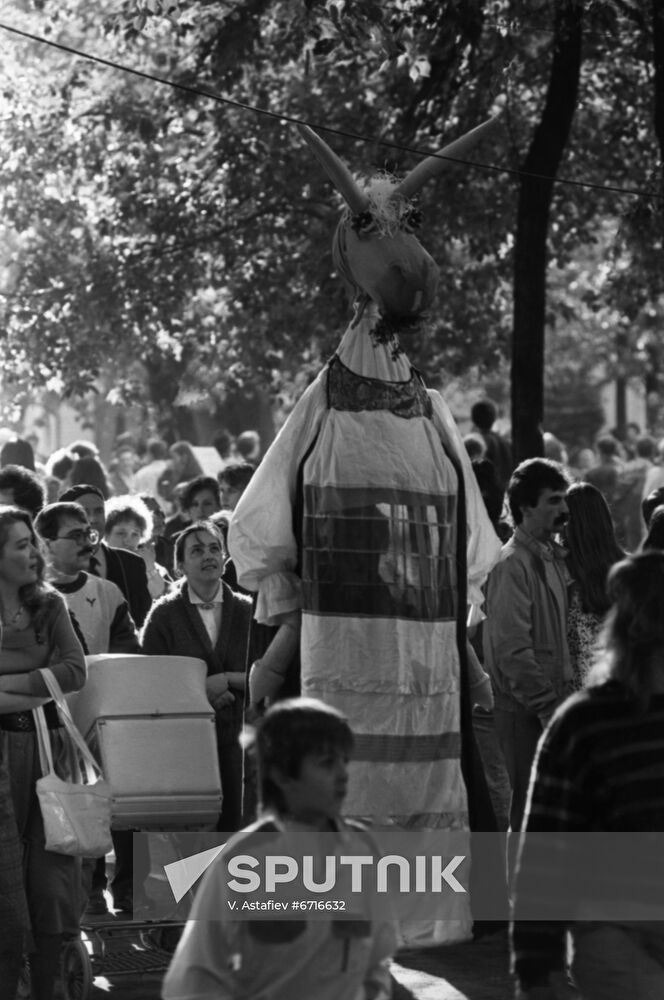 Bulgakov festival on Patriarch's Ponds
