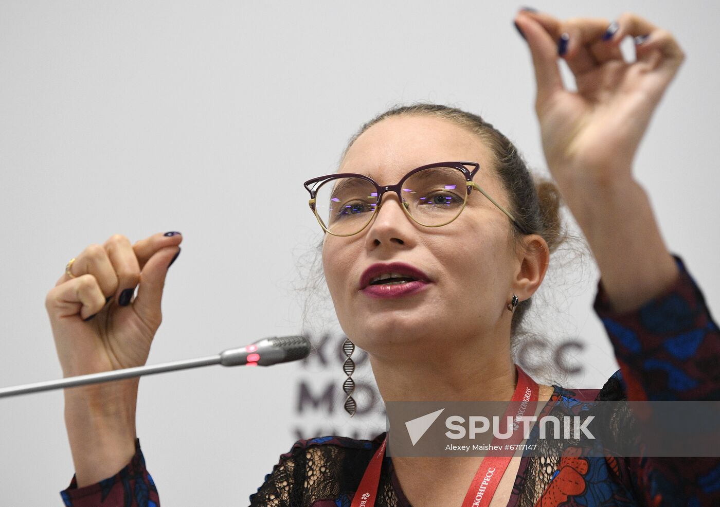 Young Scientists Congress 2021. New media screams science: how to get audiences interested in scientific discoveries