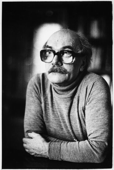 Soviet poet and translator David Samoilov