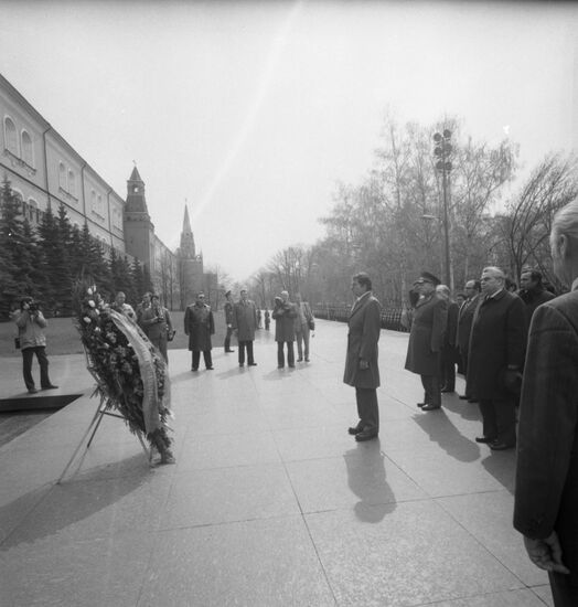 Nicaraguan delegation led by Ortega visits USSR