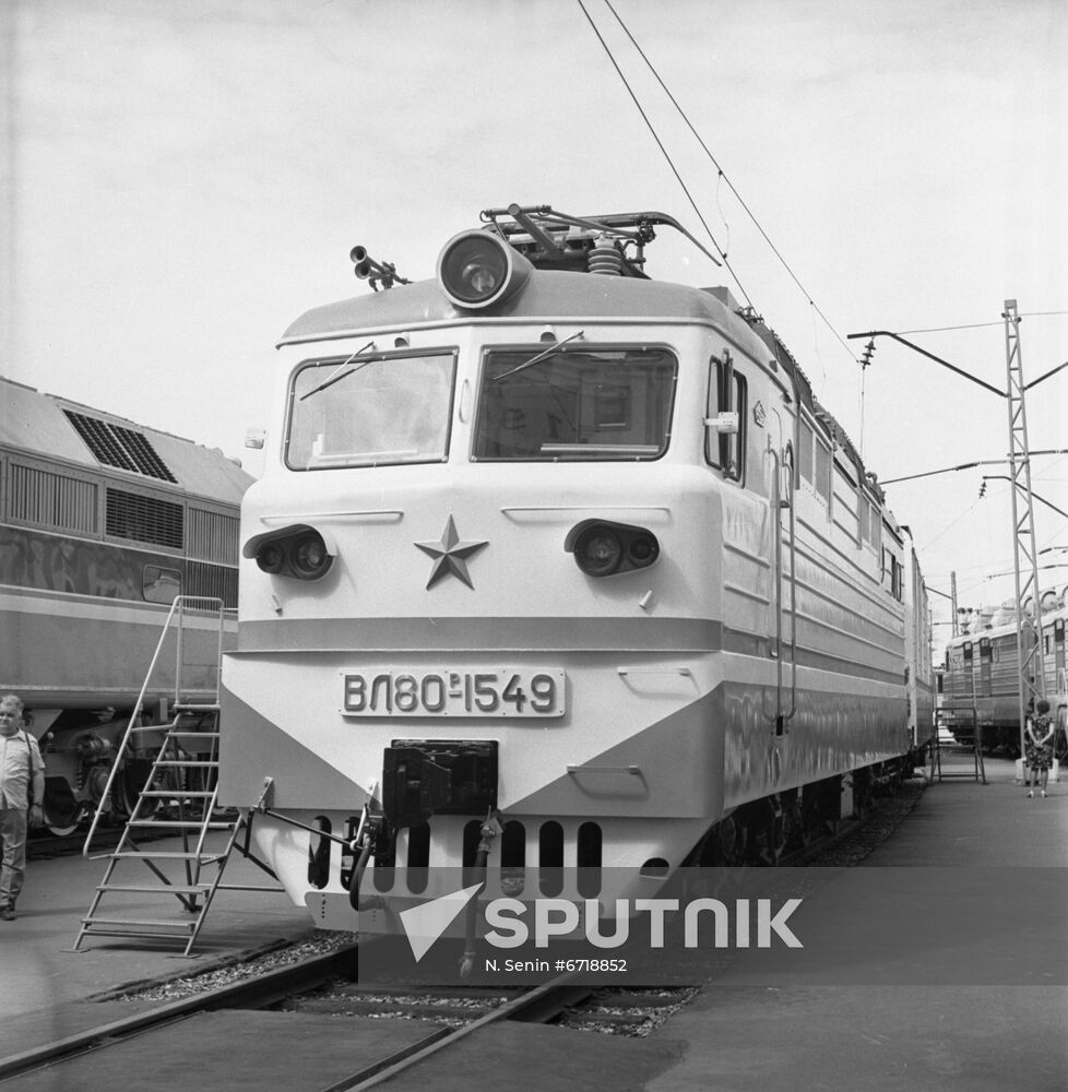 VL80R electric locomotive