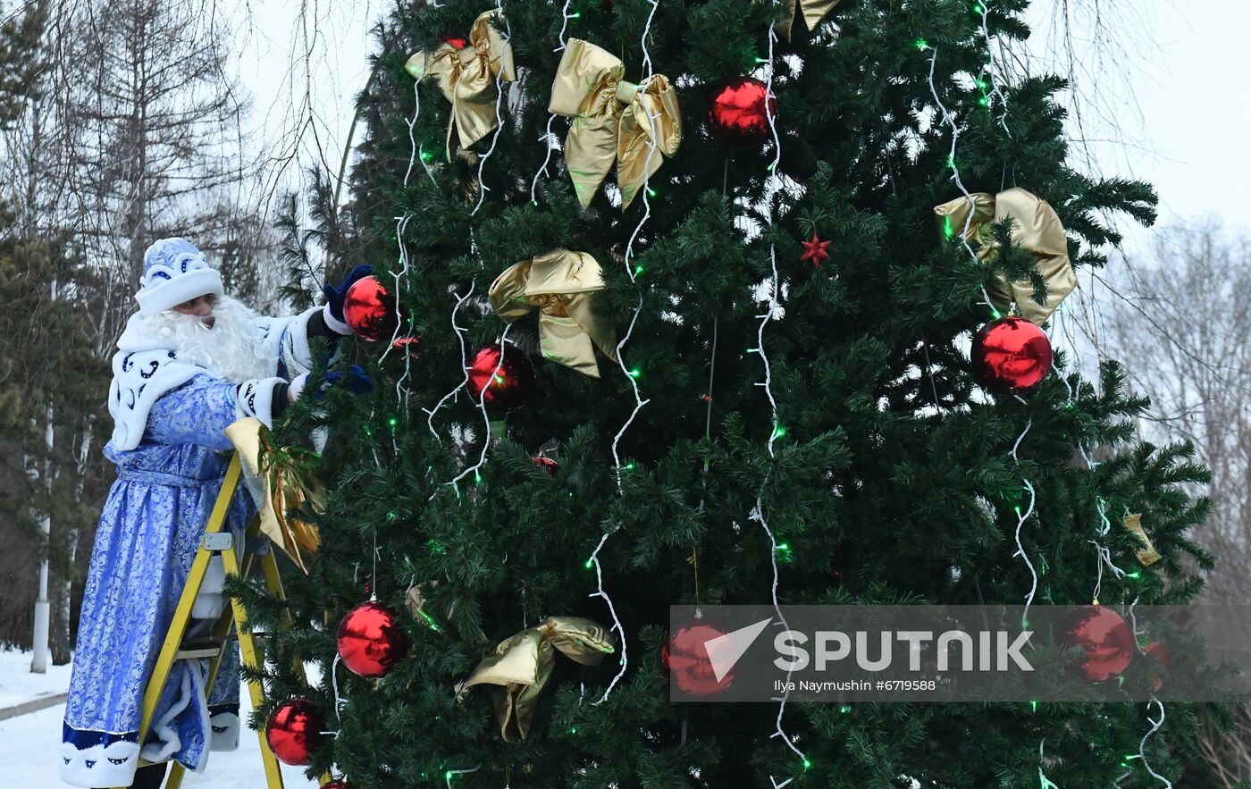 Russia New Year Festive Season Preparations