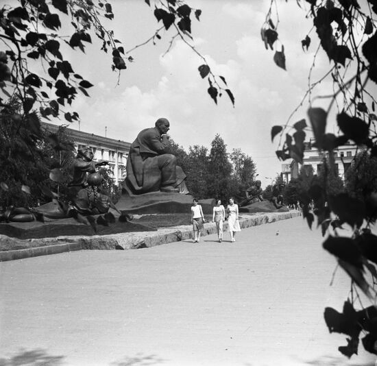Monument to Yakub Kolas in Minsk