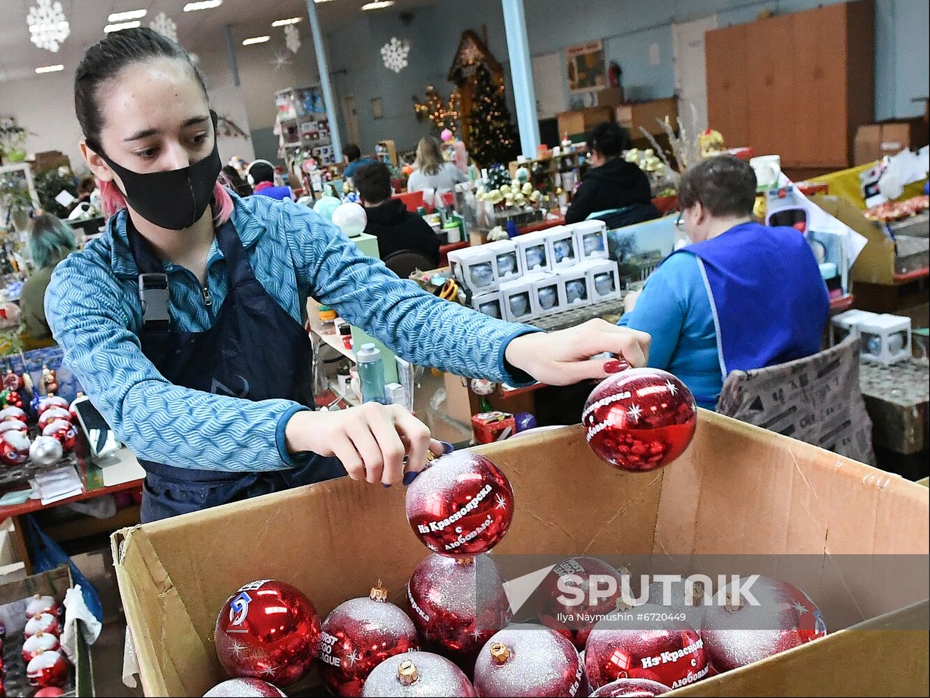 Russia New Year Festive Season Preparations